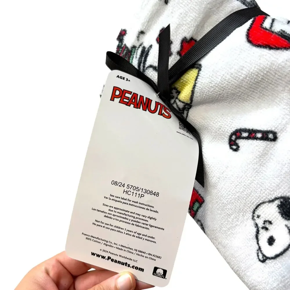 Peanuts Snoopy Woodstock 2 Pack Hand Towels NWT 16in x 28in Holiday Print